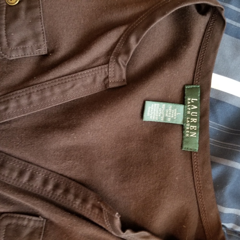 Ralph Lauren. Size large. Brown half sleve shirt.